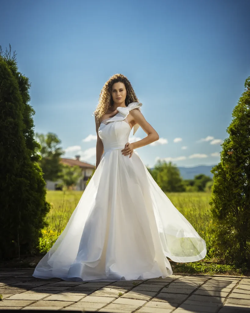 Изабела сватбена рокля от органза-MIRE бутик