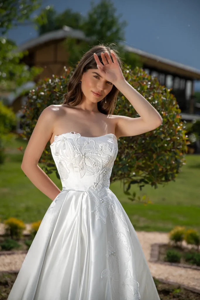 ДАКОТА булчинска рокля. MIRE ателие